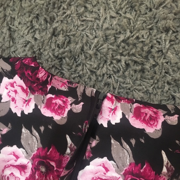 NWT Floral dress - Picture 4 of 4